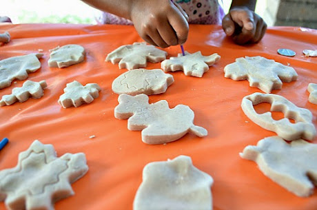 NAMC montessori sensory activities fall pumpkin spice clay blogmemom