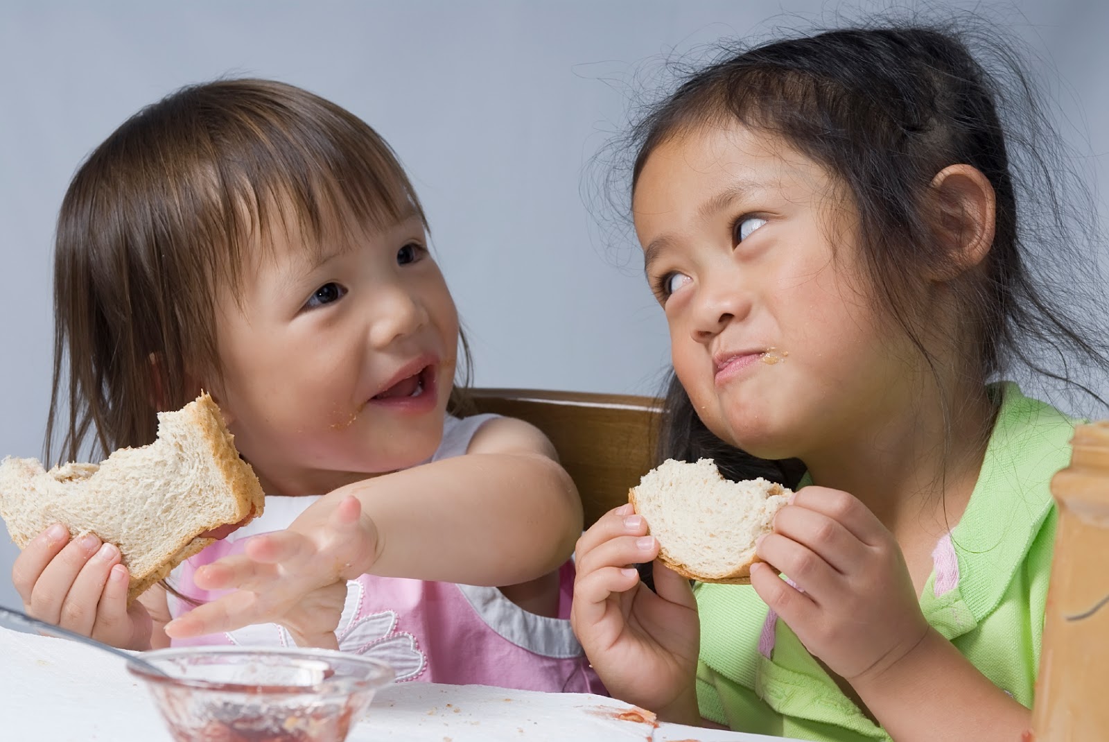 namc montessori savor flavor children making sandwiches